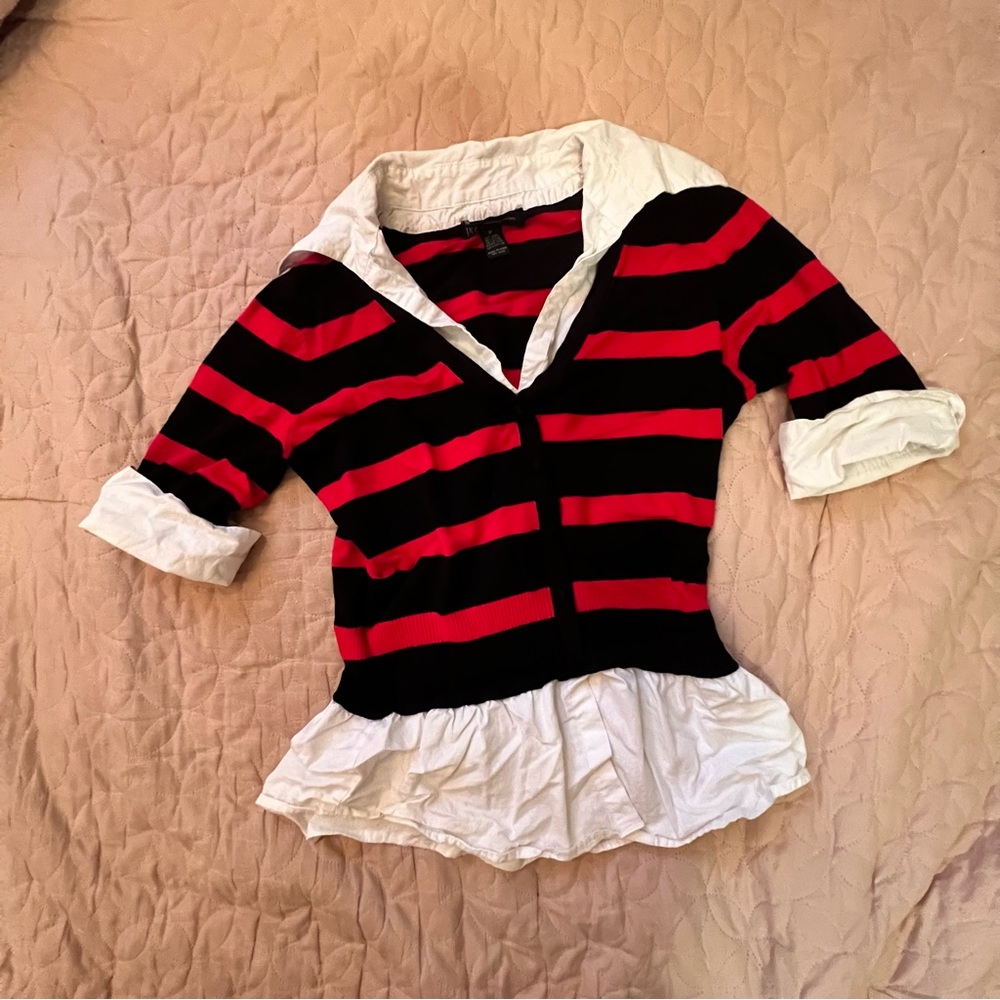 Black and red stripped y2k sweater with collared shirt